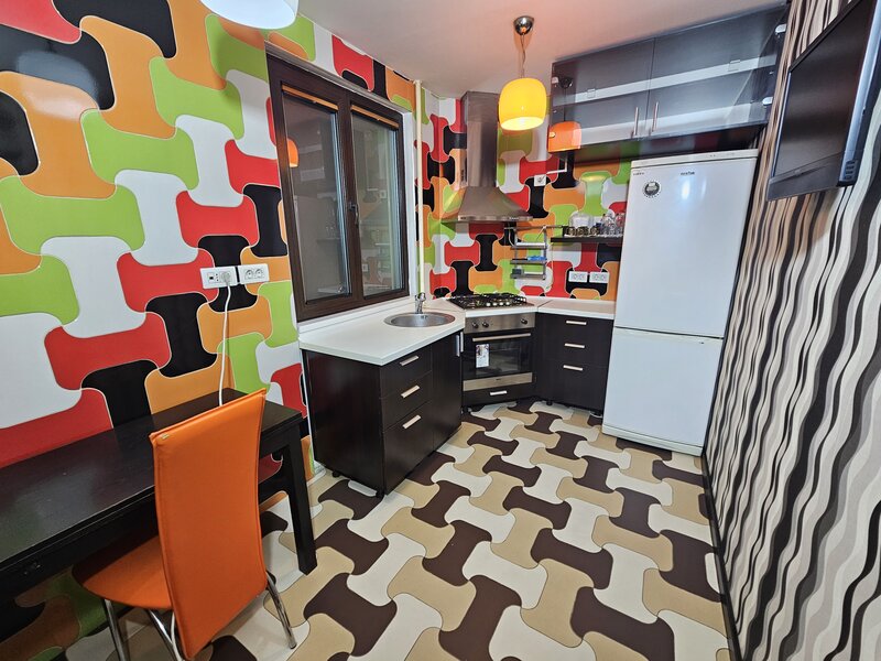 Dimitrie Cantemir, Unirii, Tineretului,